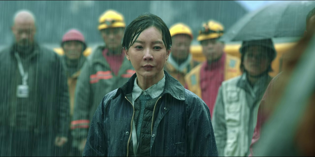 Cloudy Mountain (2021) AMZN WEB-DL Hindi 720p HEVC DDP 5.1 ESub.mkv.0003